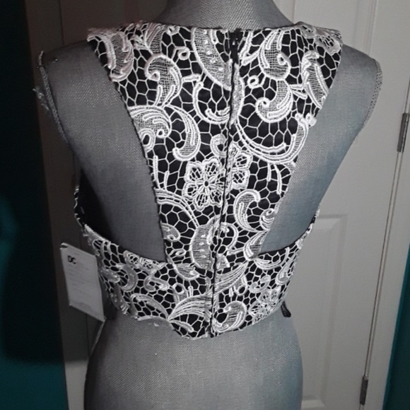 Crochet crop top - Picture 2 of 2